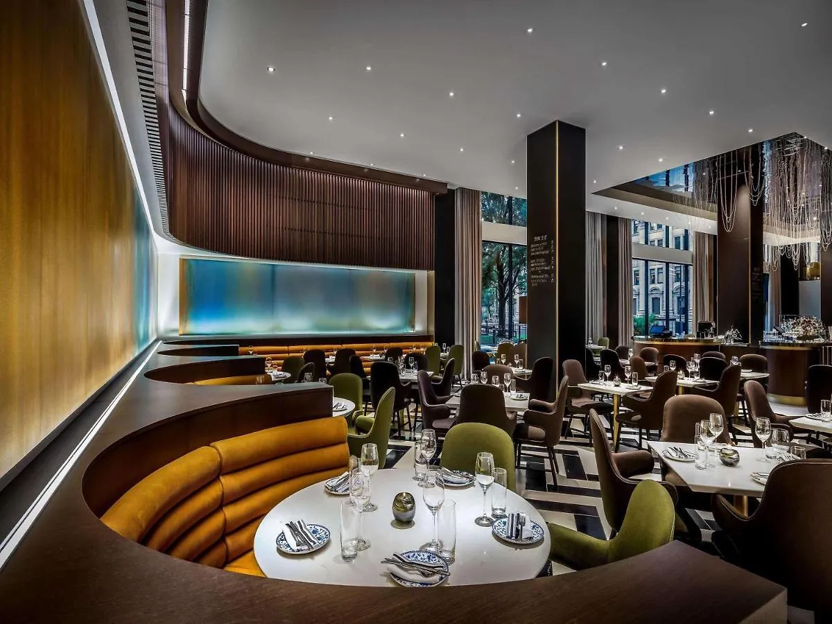 Fairmont The Queen Elizabeth Montreal 5*,
