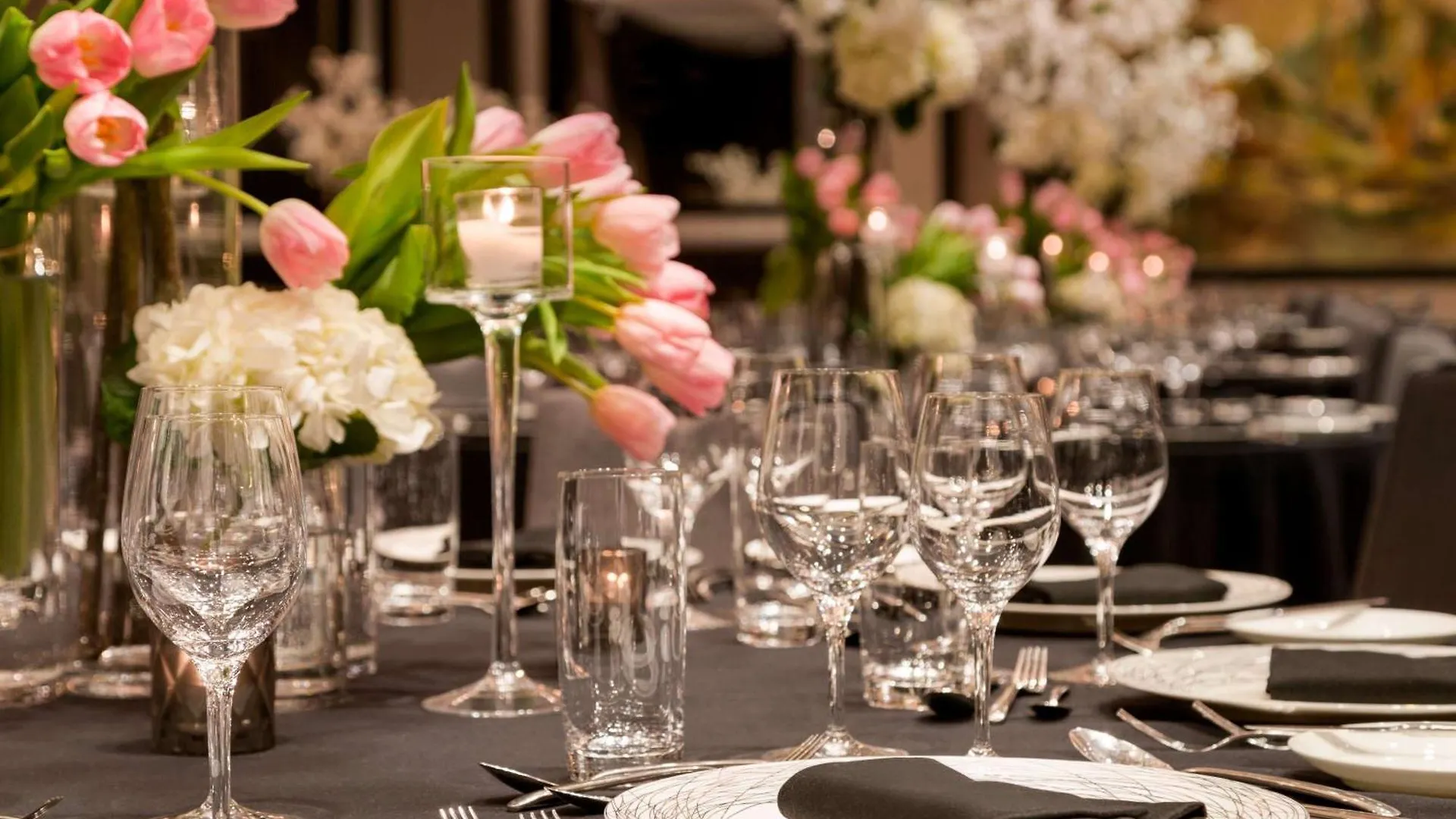 Fairmont The Queen Elizabeth Montreal 5*,