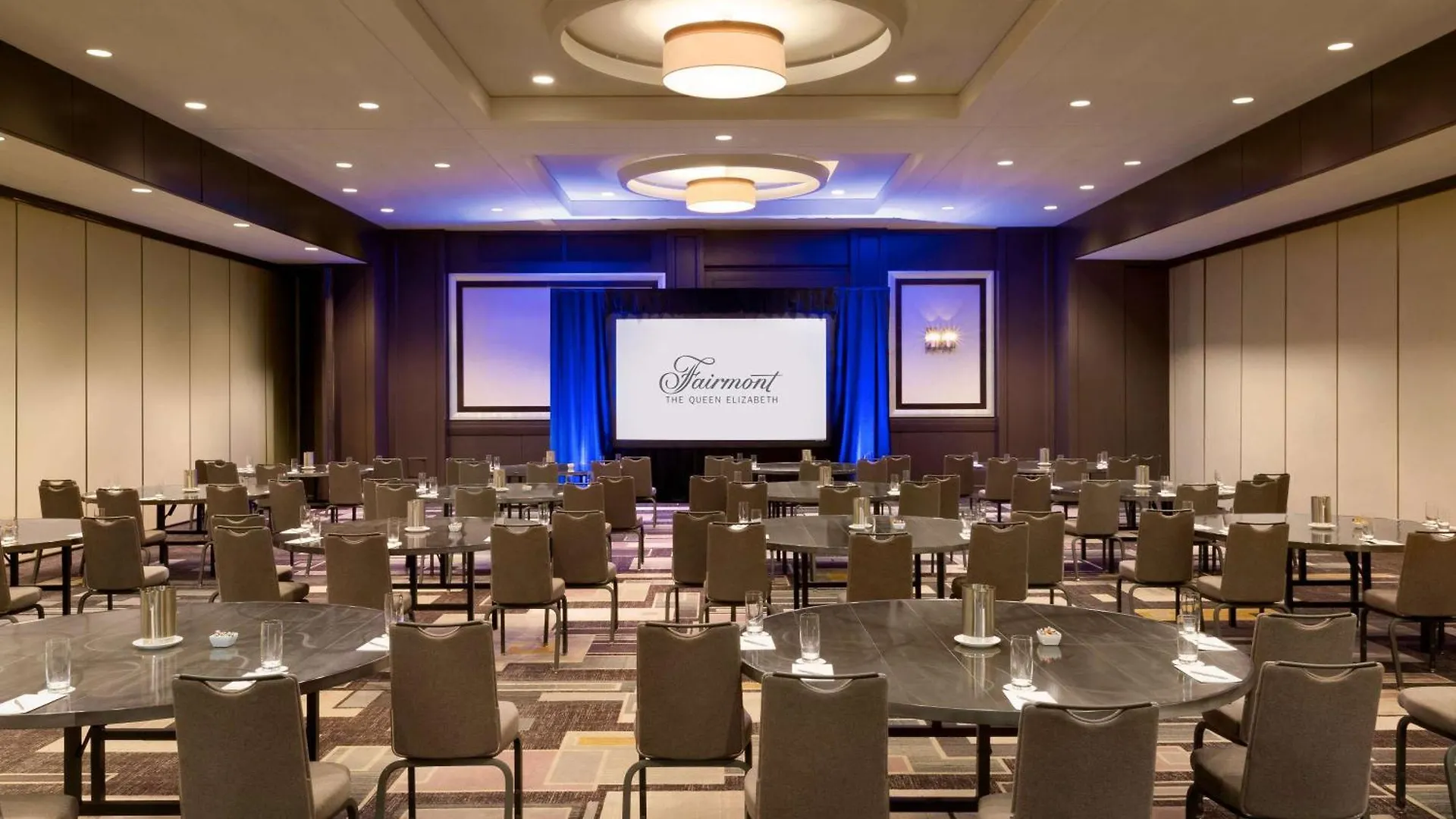מונטריאול Fairmont The Queen Elizabeth